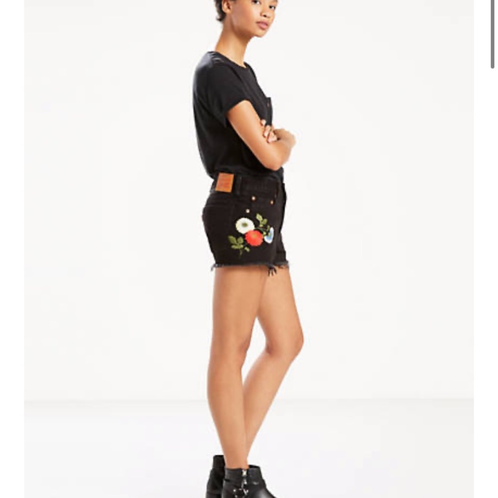 Levi’s 501’s Ani Floral Embroidered Short
